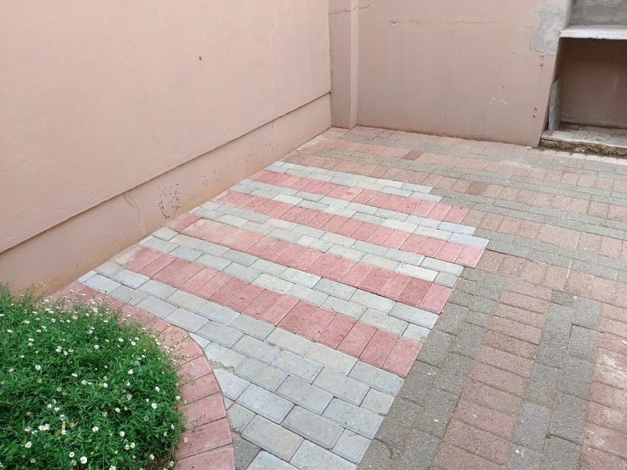 To Let 2 Bedroom Property for Rent in Riebeeckstad Free State